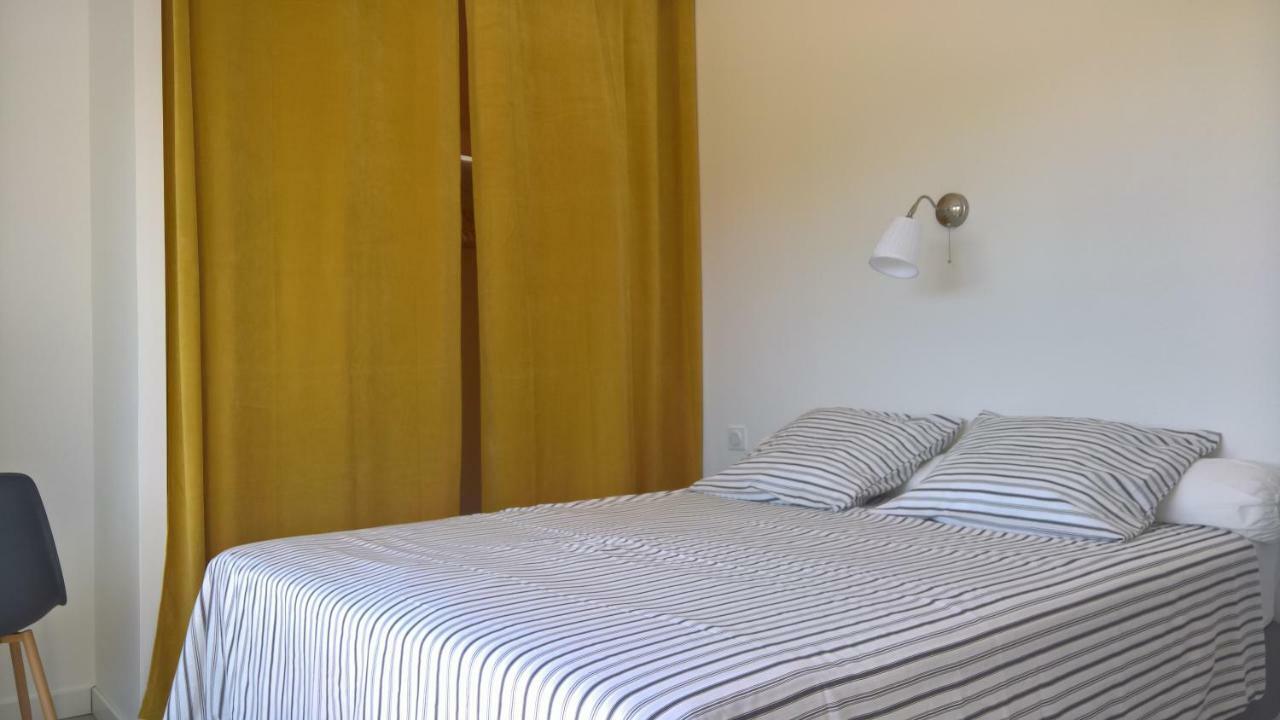Villa Piscine Sud France Verzeille Exteriör bild